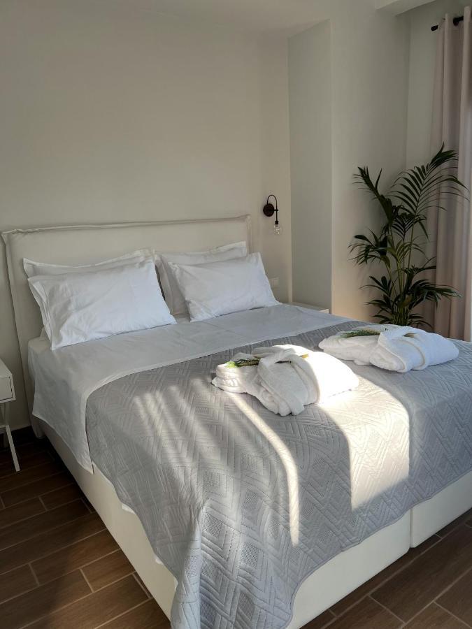 The Nook Suite 埃尔莫波利斯 外观 照片