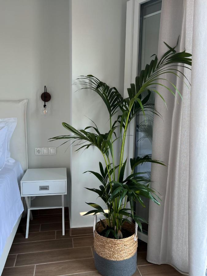 The Nook Suite 埃尔莫波利斯 外观 照片